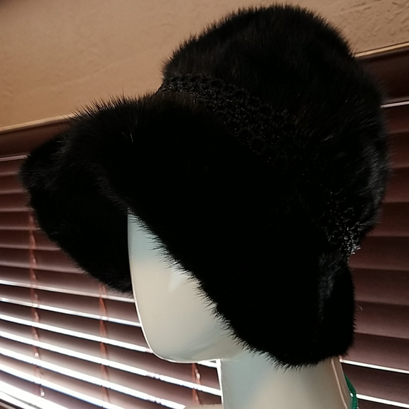 1950s real blackglama mink hat. - Picture 3 of 8